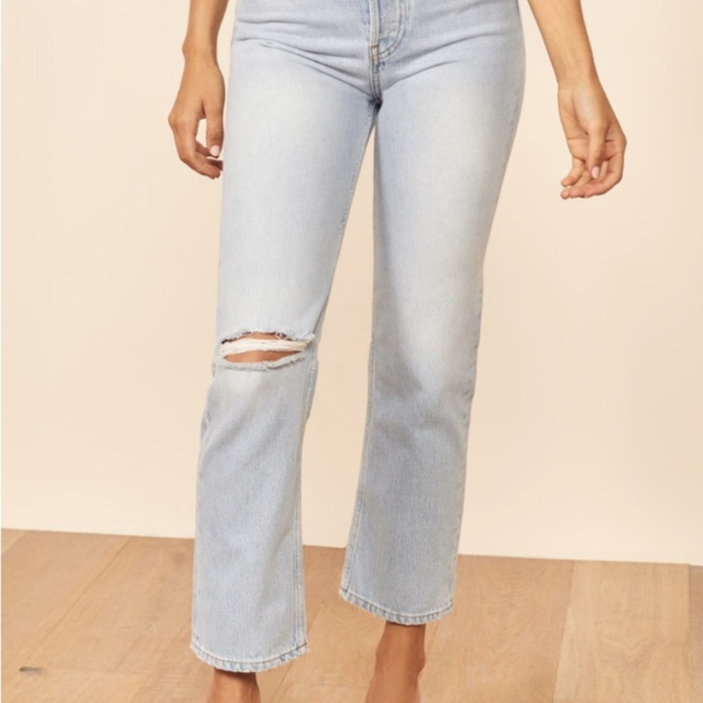 Reformation Cynthia Crop High Relaxed Jeans in Wash Tahoe Destroyed. Size 25 - Picture 2 of 10